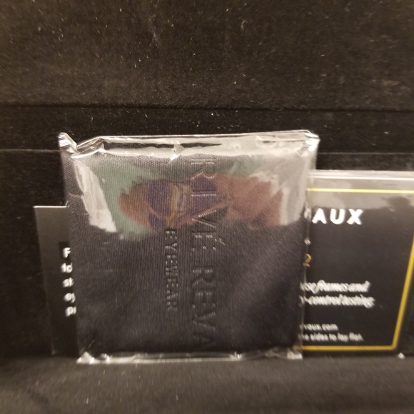 Prive Revaux Sunglass/Glasses case - Picture 5 of 7